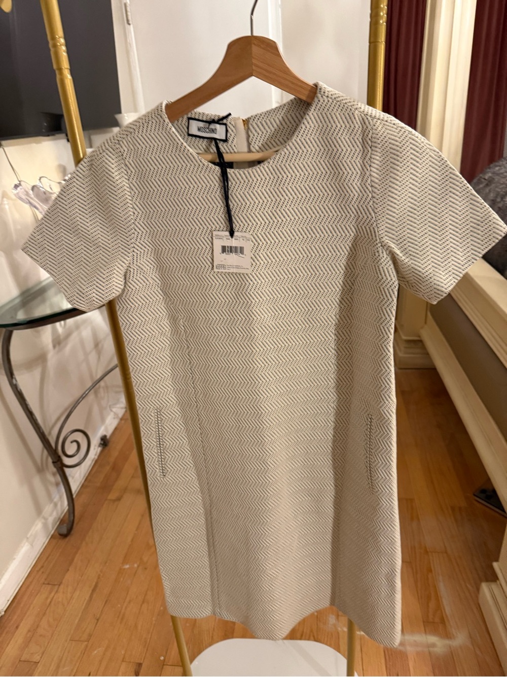 Moschino Cream Chevron Short-Sleeve Shift Dress with Subtle Pattern
